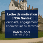 Photographie du Château des ducs de Bretagne à Nantes, en arrière-plan d’un visuel promotionnel portant le titre “Lettre de motivation ENSA Nantes” et le nom de la prépa “Panthéon Architecture”.